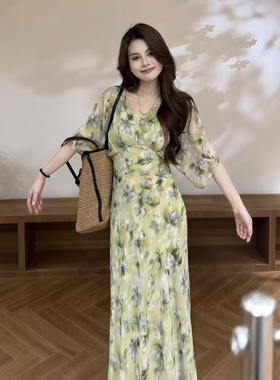 大婷婷 夏季新款收腰显瘦碎花气质复古女装连衣裙长裙DT2109