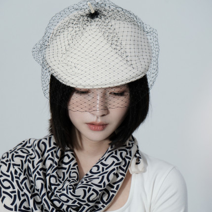 设计师款白色羊毛呢网纱前进帽贝雷帽子女秋冬报童帽复古画家帽