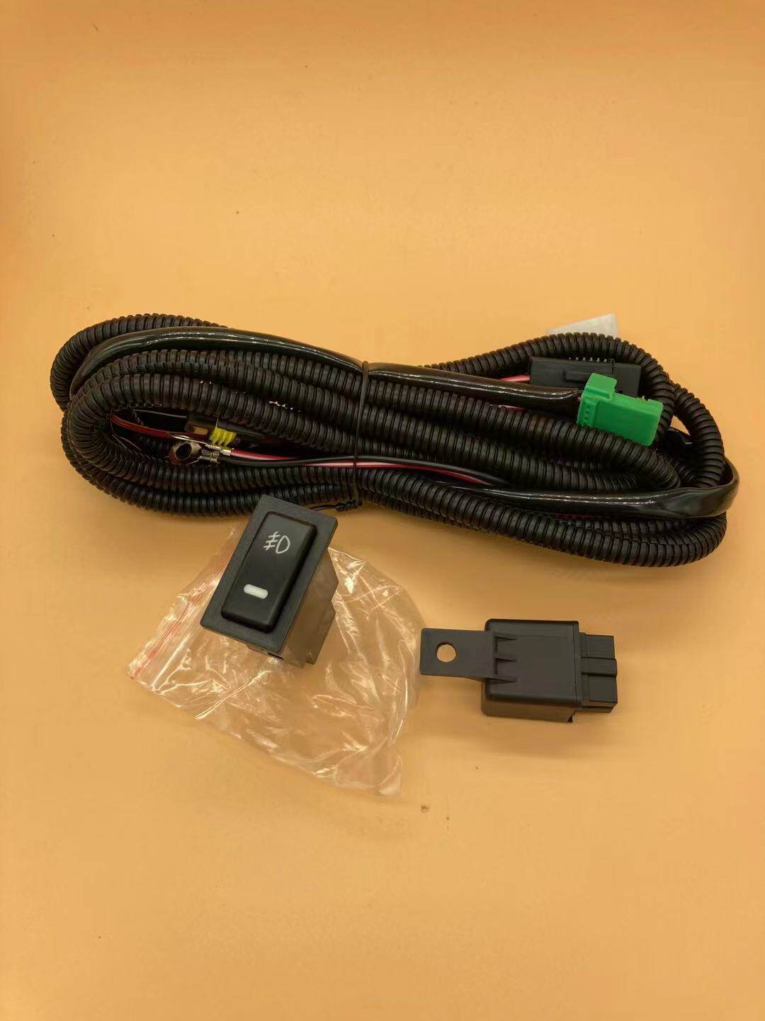 颐达骐达轩逸骊威骏逸逍客阳光玛驰启辰D50R50雾灯线速前杠灯线组