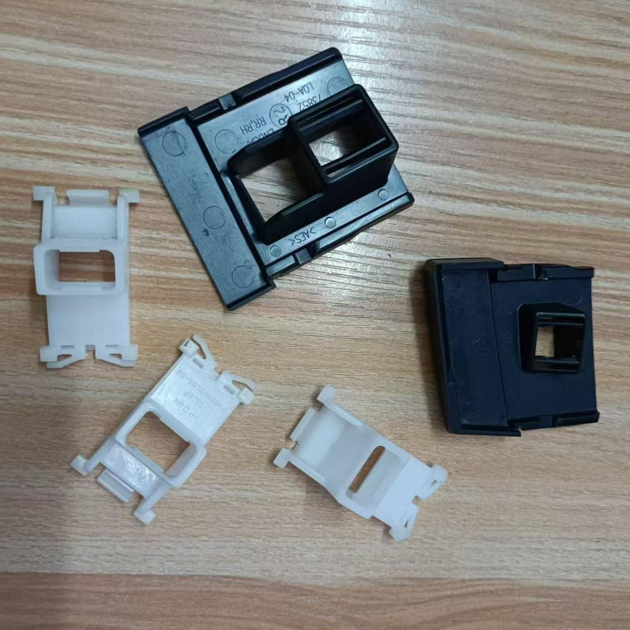 适用奇骏车顶流水槽胶条卡扣