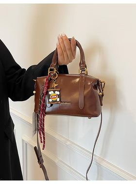 M&SHA THE MASHA 5高级感油蜡皮手提波士顿包百搭复古斜挎枕头包