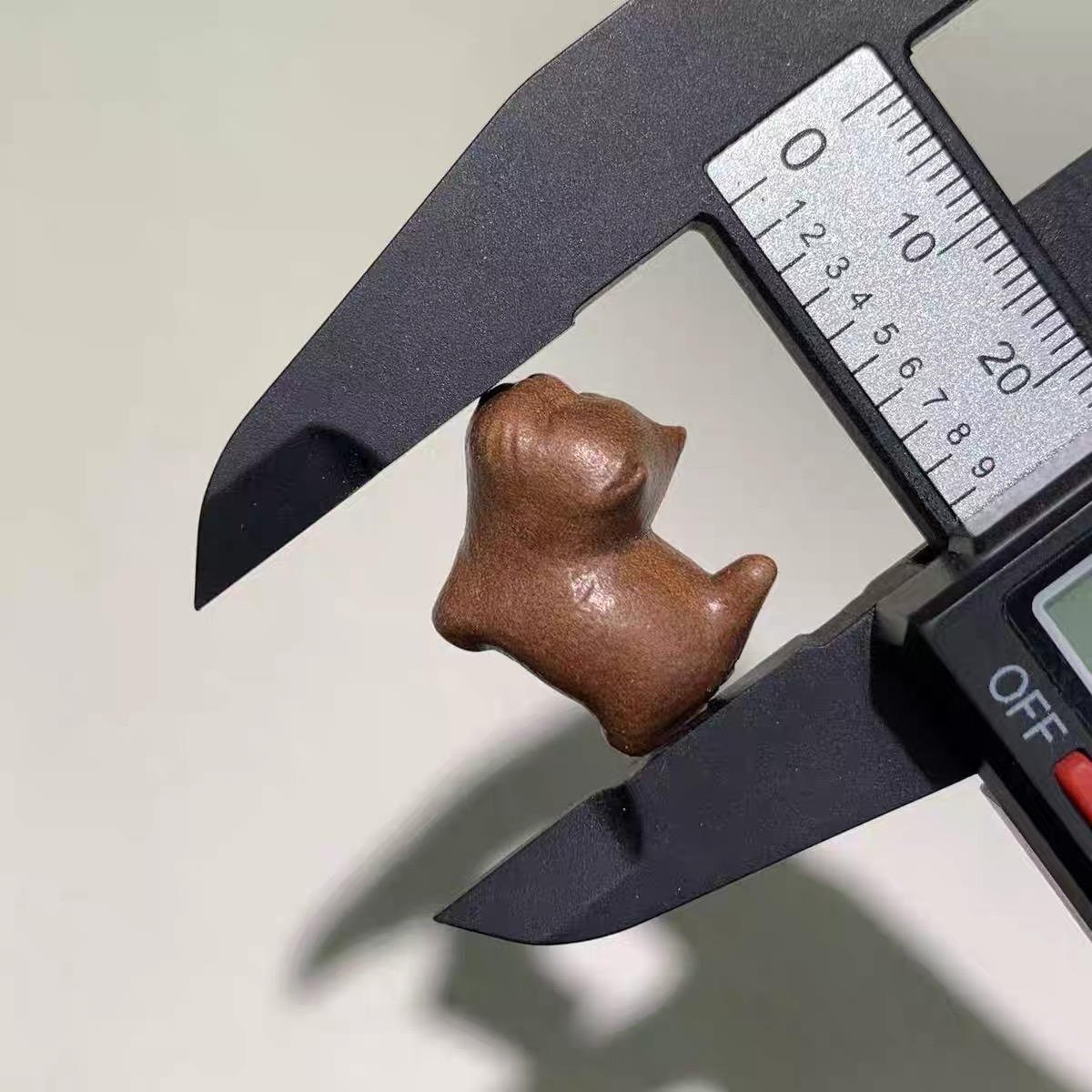 老桃木趴趴傲娇猫 diy手工材料配件编绳手链项链挂件手串文玩配饰