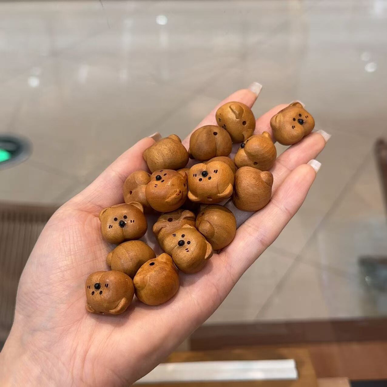 桃木雕刻屁桃熊通孔隔珠配件diy串珠手链文玩手串配饰