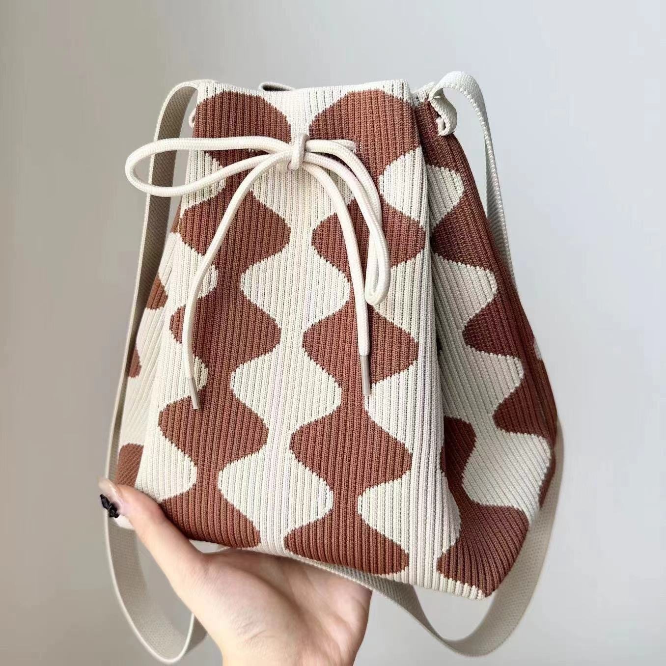 ins网红手提包女针织毛线水桶包日韩版百搭手拎休闲单肩包托特包,箱包皮具/热销女包/男包,水桶包,淘宝优惠券,粉丝福利购,淘宝优惠卷