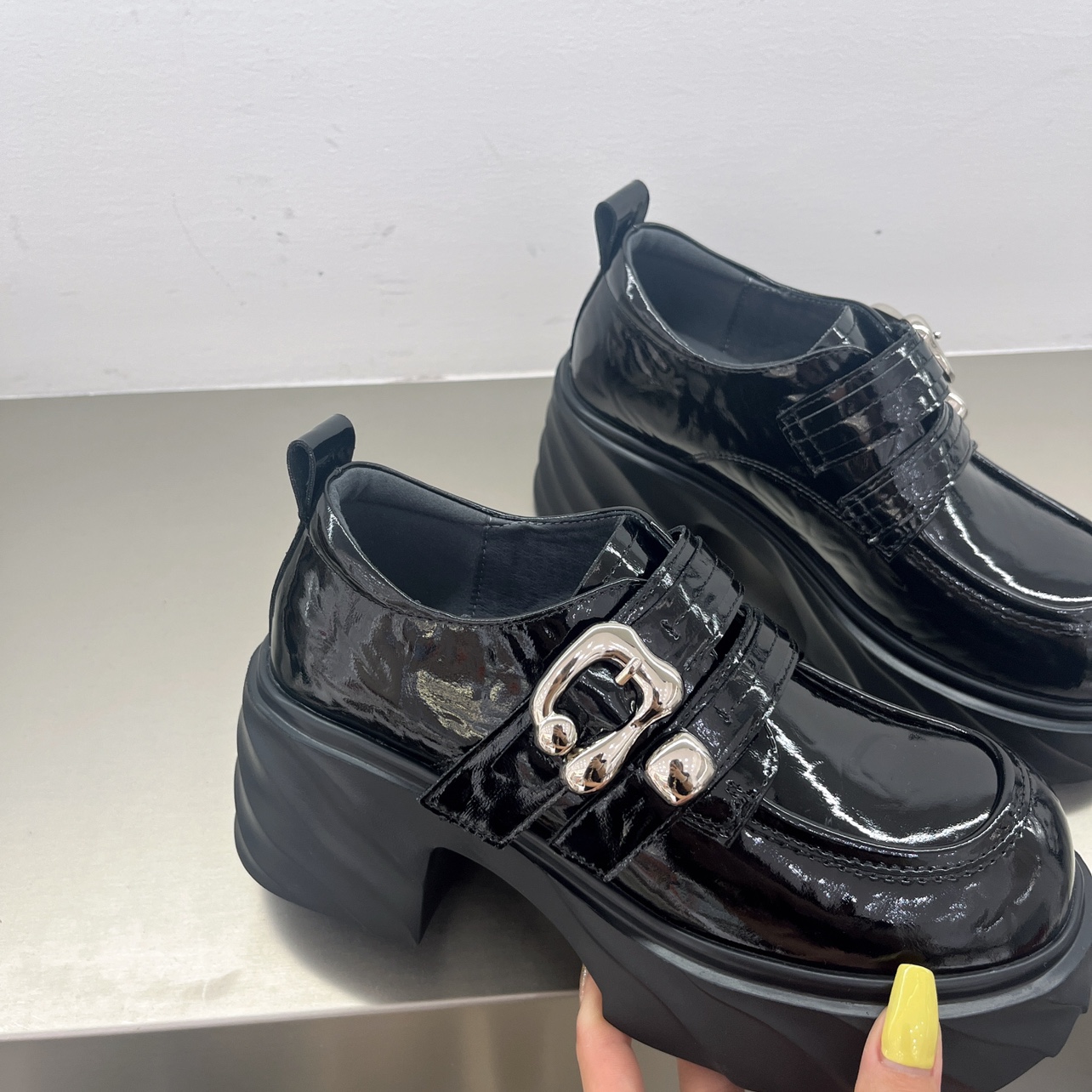 欧洲站2025秋季新款真皮厚底乐福鞋女英伦风小皮鞋百搭粗跟单鞋女