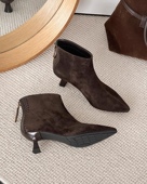 欧洲站切尔西时装 羊皮尖头细跟高跟短靴瘦瘦靴子2025秋冬 靴女新款