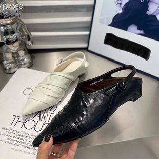 欧洲站女鞋2025春新款尖头平底一字扣单鞋褶皱软皮包头半拖凉鞋女