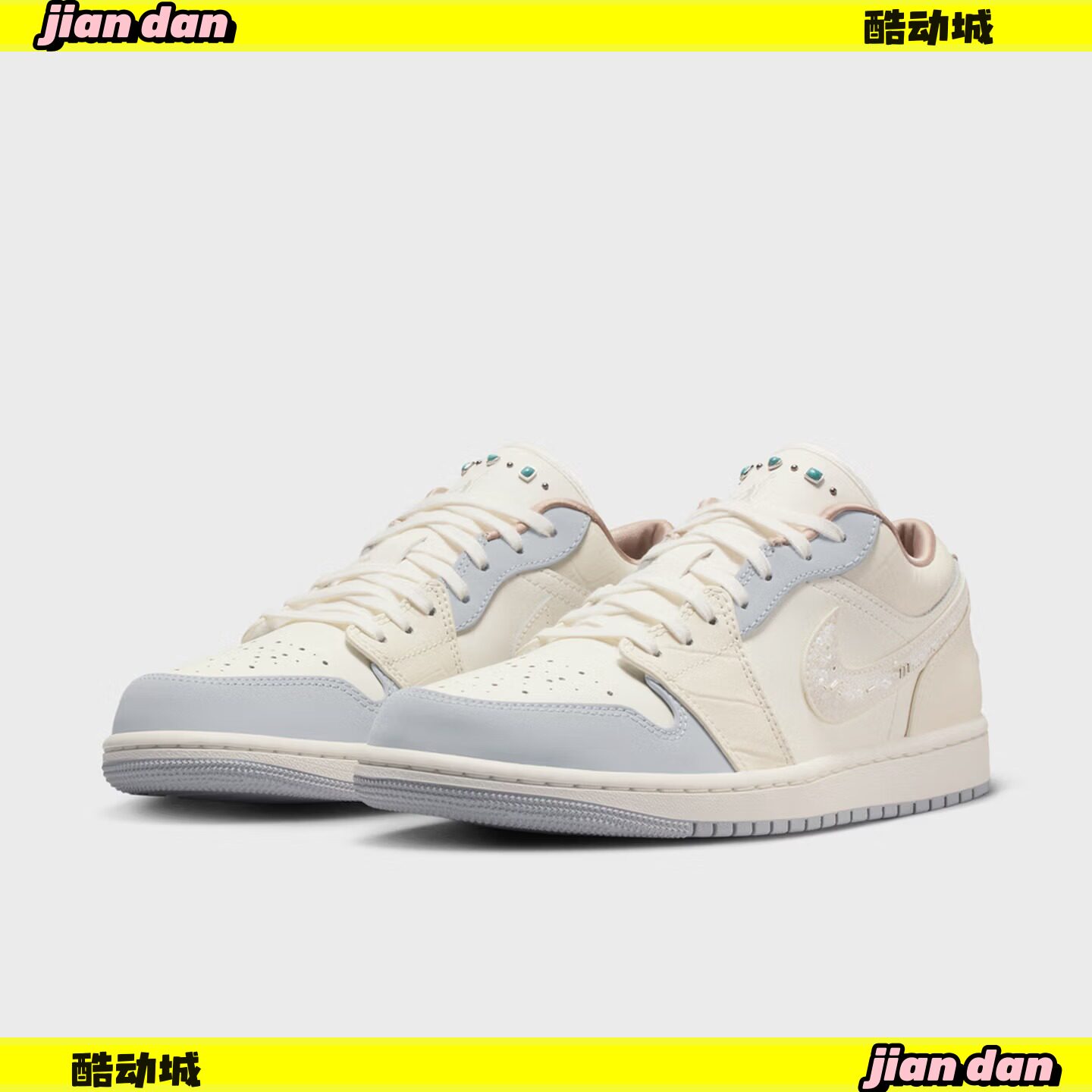 NikeJordan1米白闪钻女板鞋