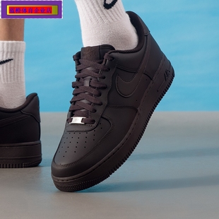 NIKE男鞋运动鞋AIR FORCE 1空军一号休闲鞋黑色板鞋IH1698