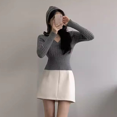 设计感麻花纹连帽短款针织衫