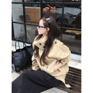 良良家自制卡其色短款风衣外套女秋季新款英伦风小个子立领上衣