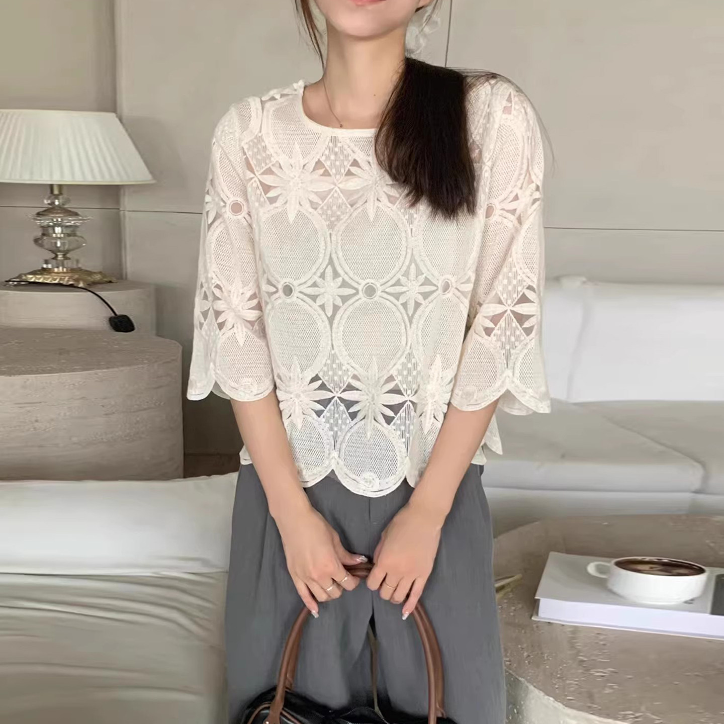 良良家夏季新款法式气质重工刺绣蕾丝纯色短袖衬衫防晒罩衫上衣女