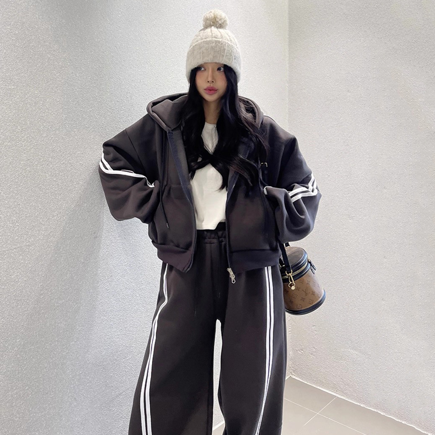 撞色条纹连帽卫衣外套休闲长裤