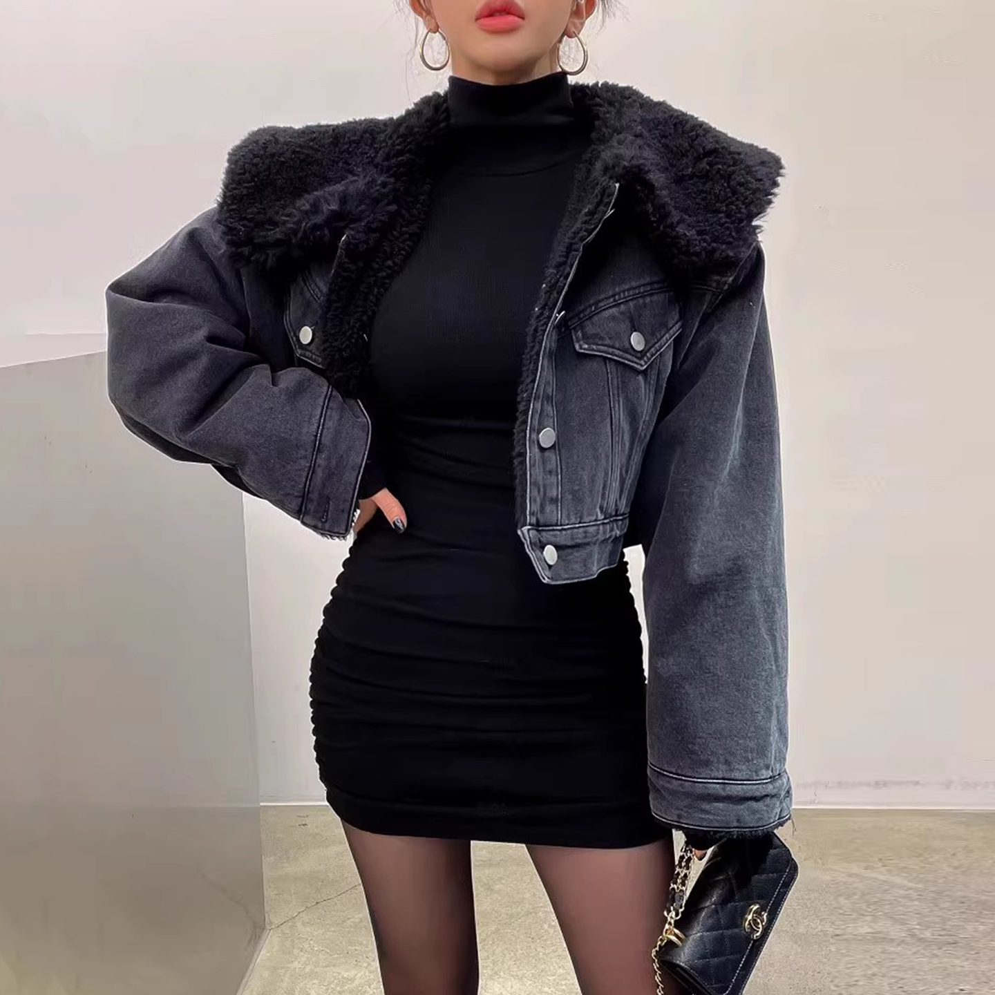 设计感大翻领内里羊羔毛牛仔外套