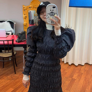 韩国chic小众宫廷风圆领皱褶设计显瘦收腰泡泡袖包臀鱼尾边连衣裙