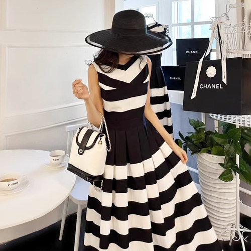夏季法式赫本风条纹背心连衣裙女