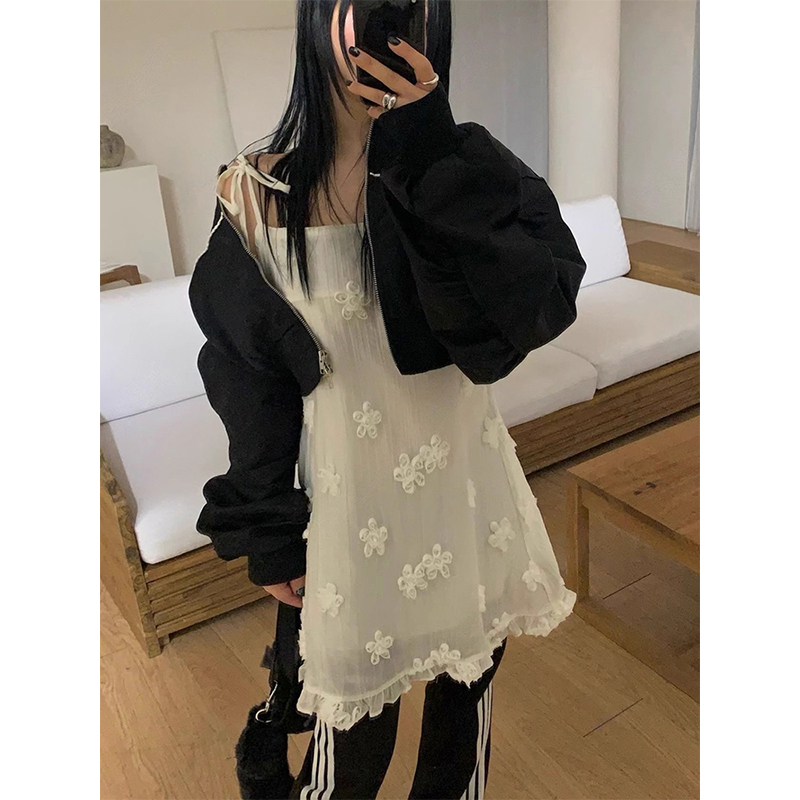 立体花朵拼接花边吊带连衣裙短裙