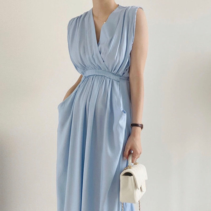 chicV领抽绳收腰显瘦无袖连衣裙