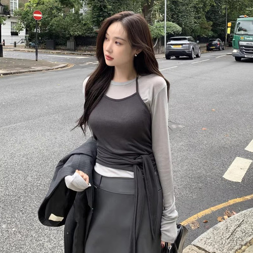 长袖打底T恤+挂脖绑带针织吊带