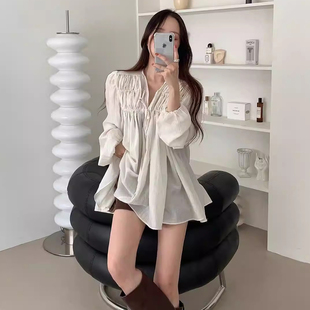 小个子百搭纯色上衣 女早春新款 设计感V领褶皱抽绳大摆泡泡袖 衬衫