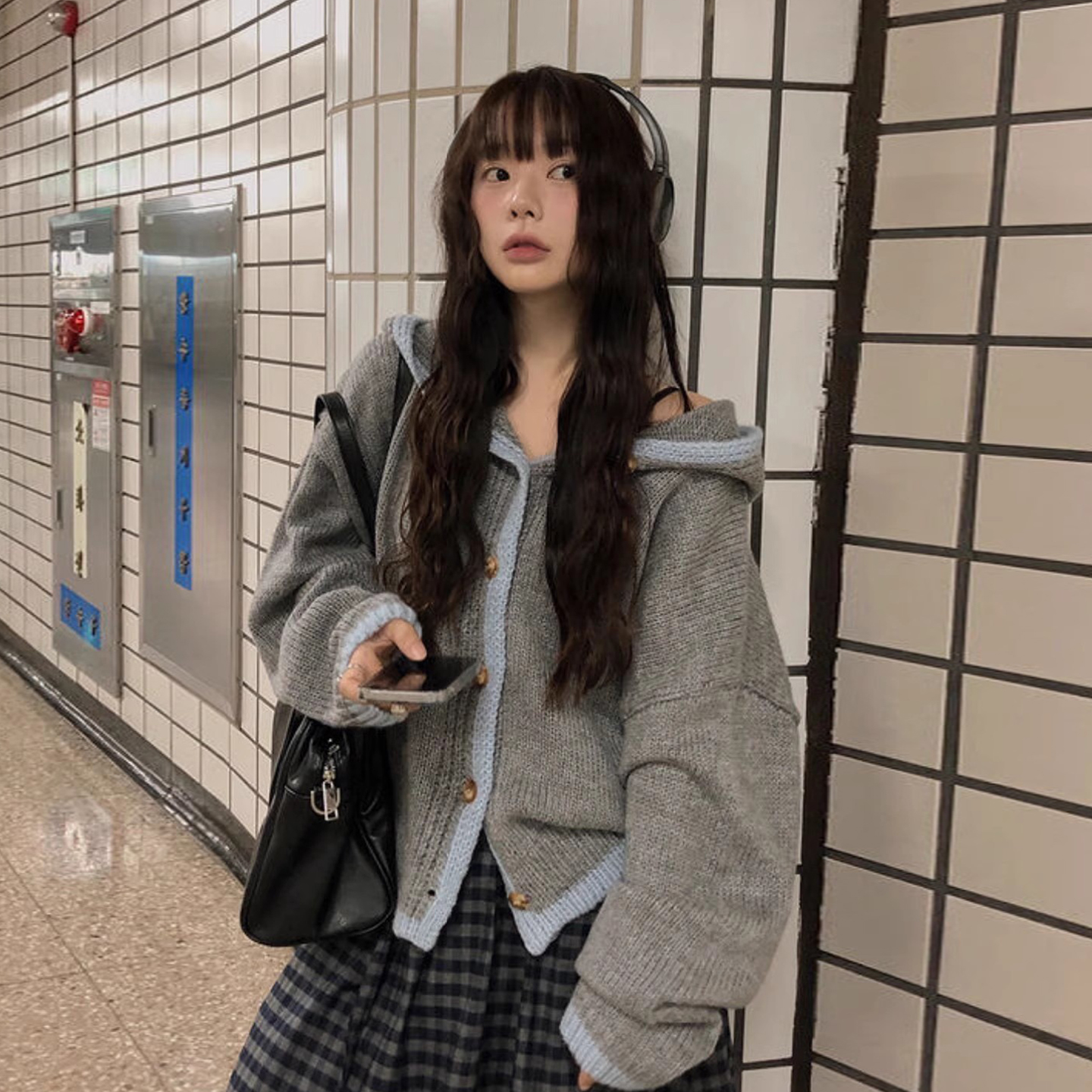 撞色连帽式针织开衫毛衣外套