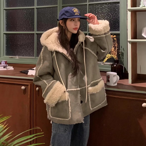 复古皮毛一体双口袋连帽棉服外套