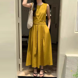 良良家交叉绑带后背镂空腰连衣裙女夏季新款复古小众收腰无袖长裙