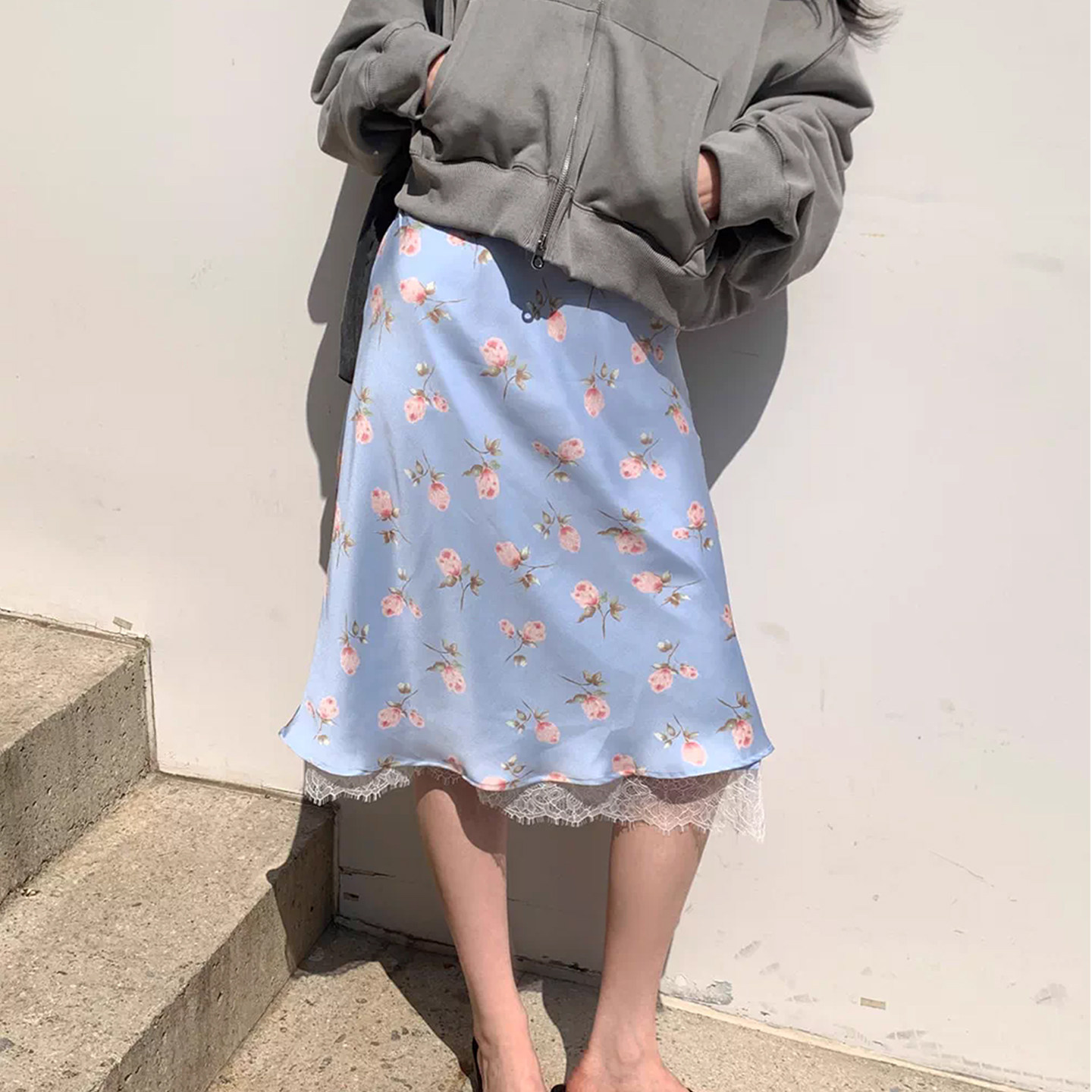 良良家法式碎花蕾丝拼接高腰半身裙女夏季新款减龄百搭中长款裙子