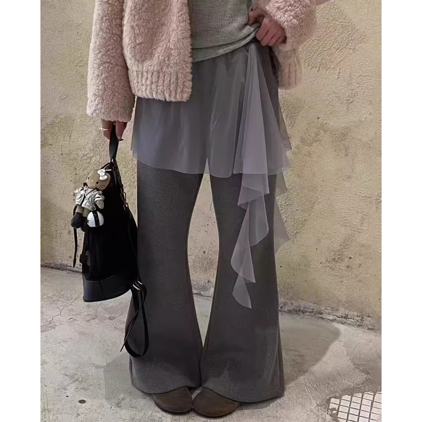 设计感拼接不规则网纱屁帘微喇裤女秋冬季高腰百搭假两件休闲长裤,女装/女士精品,休闲裤,淘宝优惠券,粉丝福利购,淘宝优惠卷