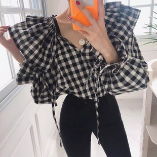 良良家 复古格子灯笼袖衬衫女春季新款设计感小众荷叶边系带上衣