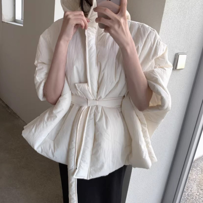 设计感绑带斗篷式连帽棉衣外套