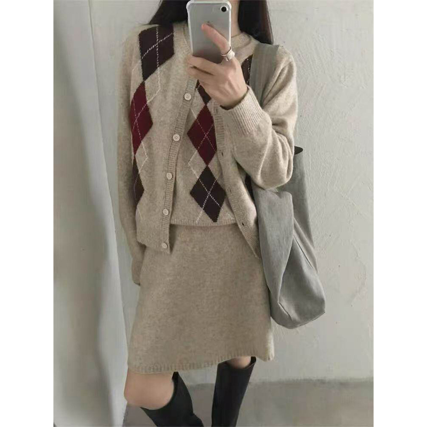 良良家针织套装菱格提花开衫毛衣女秋冬新款内搭背心短裙三件套