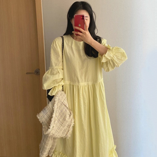 韩国chic温柔减龄奶油黄显白圆领木耳边拼接宽松灯笼袖 连衣裙女