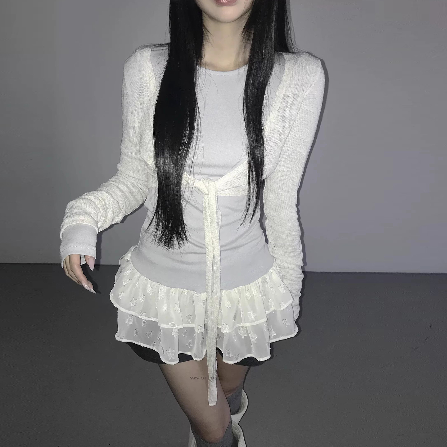 拼接五角星点缀荷叶边下摆T恤