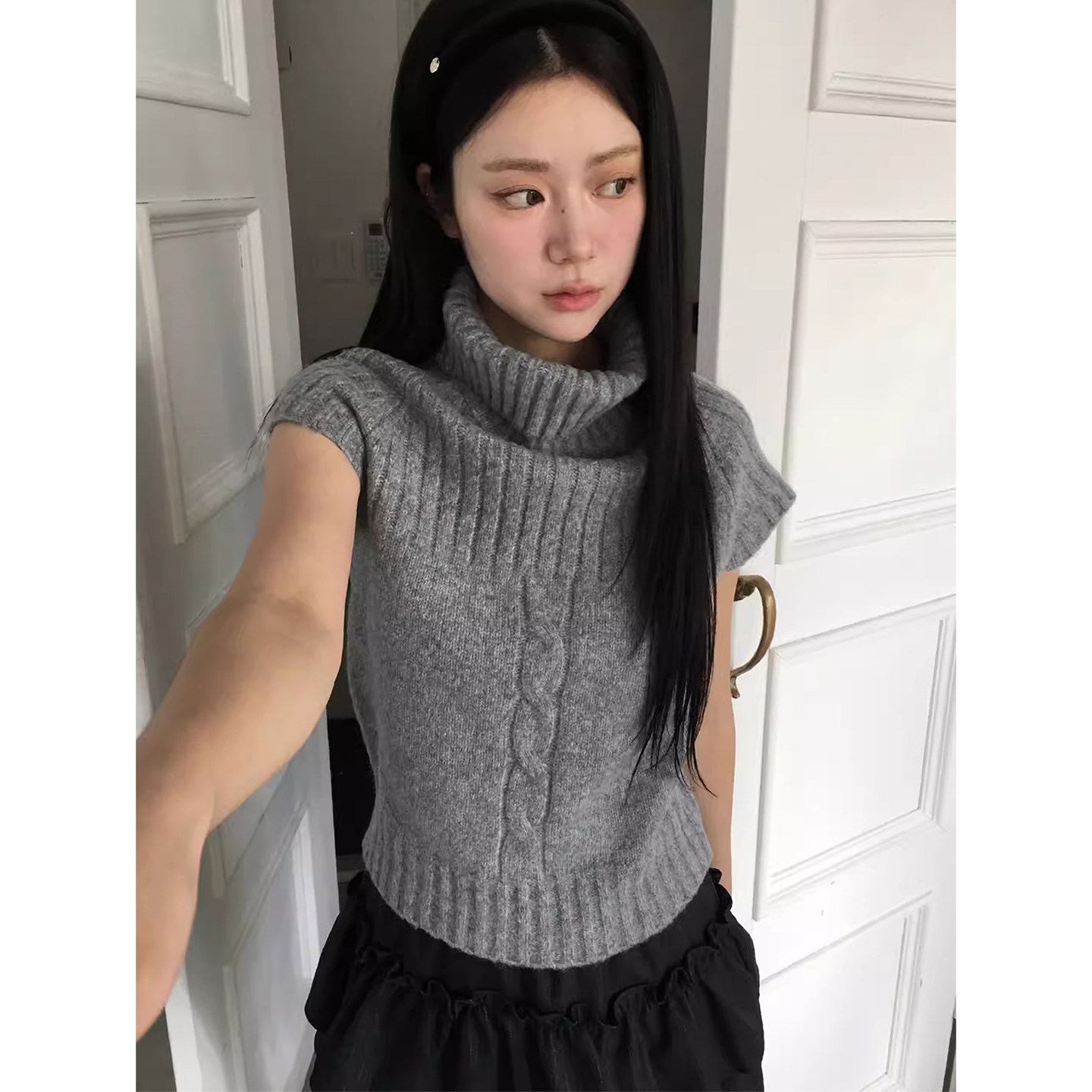 复古高领扭结麻花纹软糯针织衫女早春高级感纯色百搭显瘦短袖毛衣