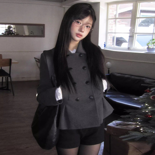 学院风翻领双排扣收腰长袖呢子外套女早春季新款宽松百搭短款上衣