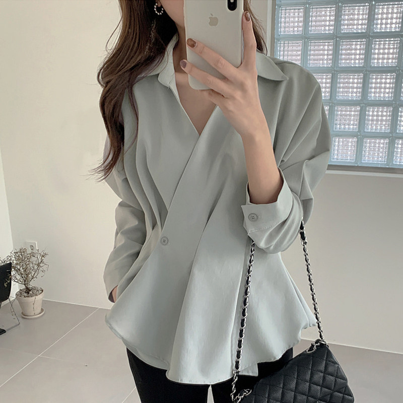 韩国chic简约气质翻领交叉设计压褶侧边一粒扣收腰泡泡袖衬衫上衣,女装/女士精品,衬衫,淘宝优惠券,粉丝福利购,淘宝优惠卷