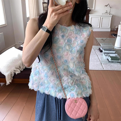 重工晕染花色立体玫瑰花背心上衣