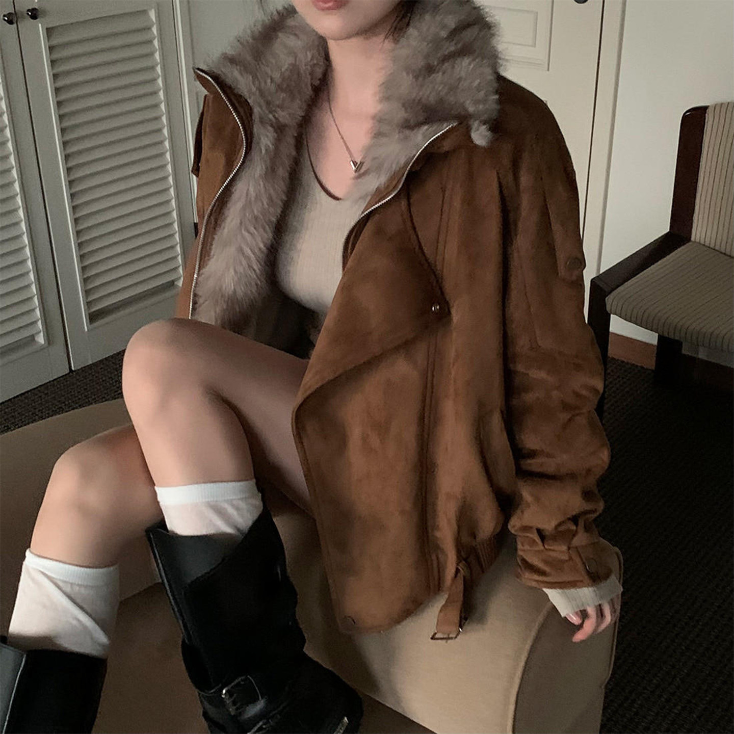 良良家美拉德麂皮绒毛内胆短款外套女冬季新款高级感机车服厚夹克
