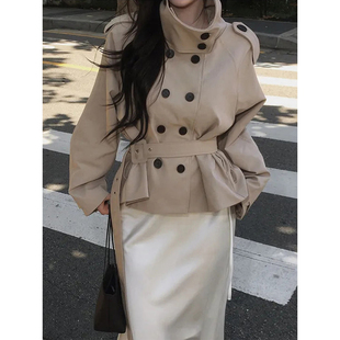 良良家卡其色短款风衣外套女2026秋季新款韩版高级感立领系带大衣