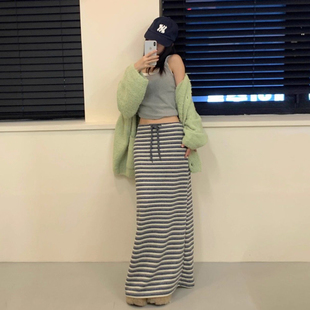 气质条纹拼色系带半身裙女秋冬季百搭高腰显瘦遛弯裙直筒裙长裙子