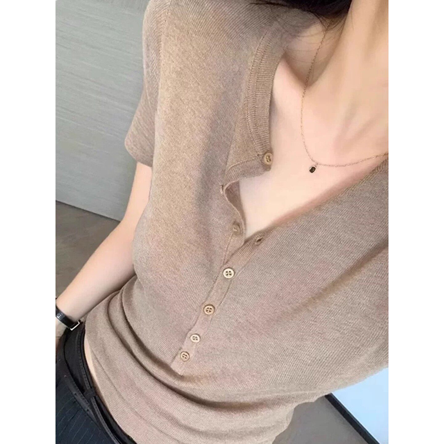 老钱风修身半开领短袖羊毛针织衫