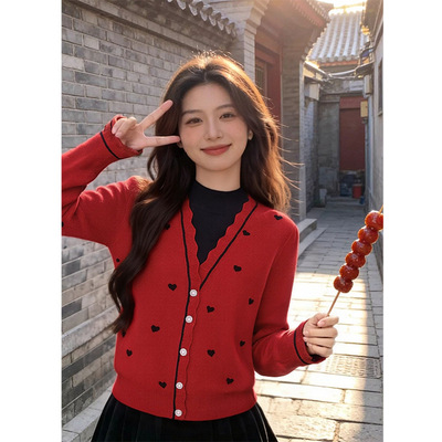 本命年爱心红色针织衫女2026早春新款假两件半高领设计感羊毛上衣