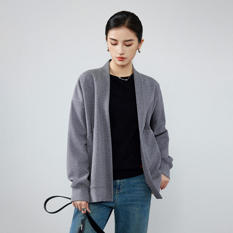懒惰风v领长袖设计感无扣外套女秋冬新款2025年气质百搭休闲上衣