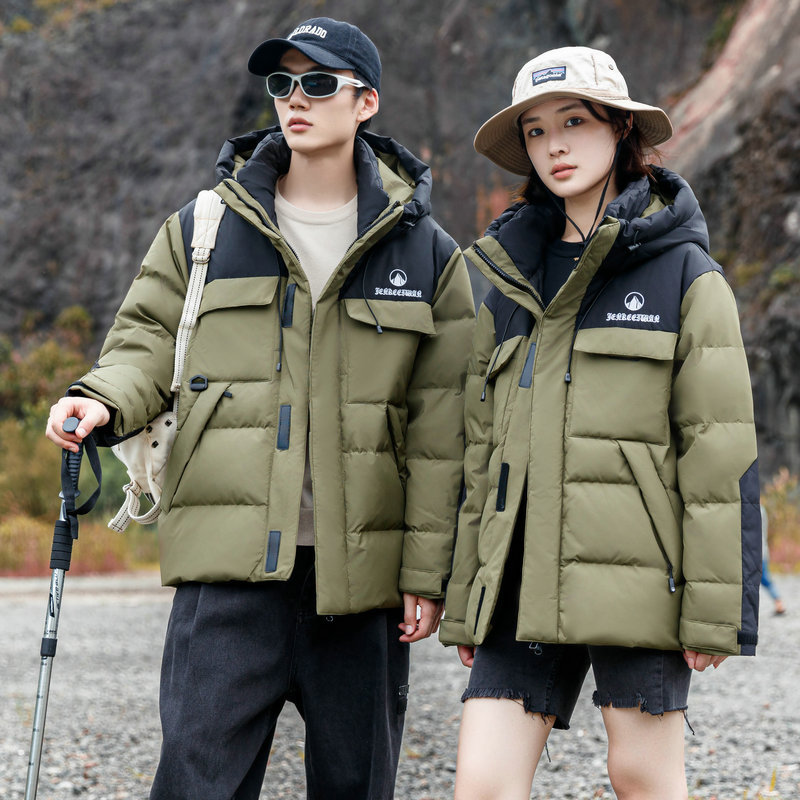 今年流行特惠羽绒服女情侣款运动户外工装冲锋衣高级冬季登山服