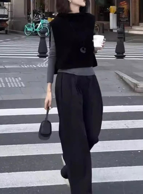 今年流行特惠24972大爱美依缘2025秋季新款慵懒风黑色无袖马甲