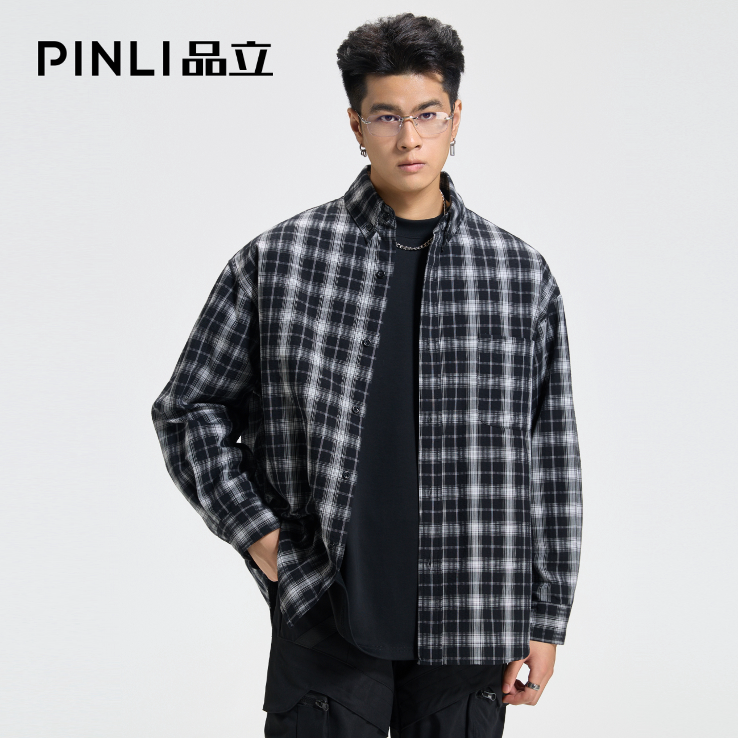 PINLI品立2026秋季新款男士宽松翻领落肩袖黑白格纹长袖衬衫上衣