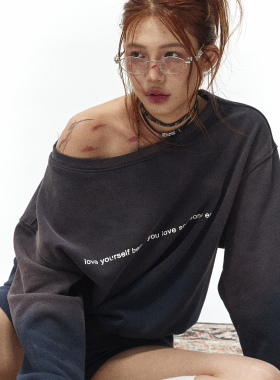 Babefish onze原创重磅420克加绒斜肩做旧马骝工艺一字肩卫衣