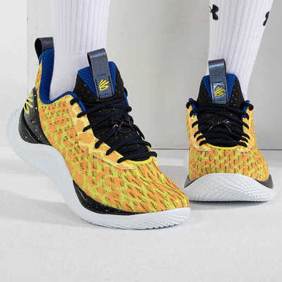 安德玛实战新款CURRY10训练鞋