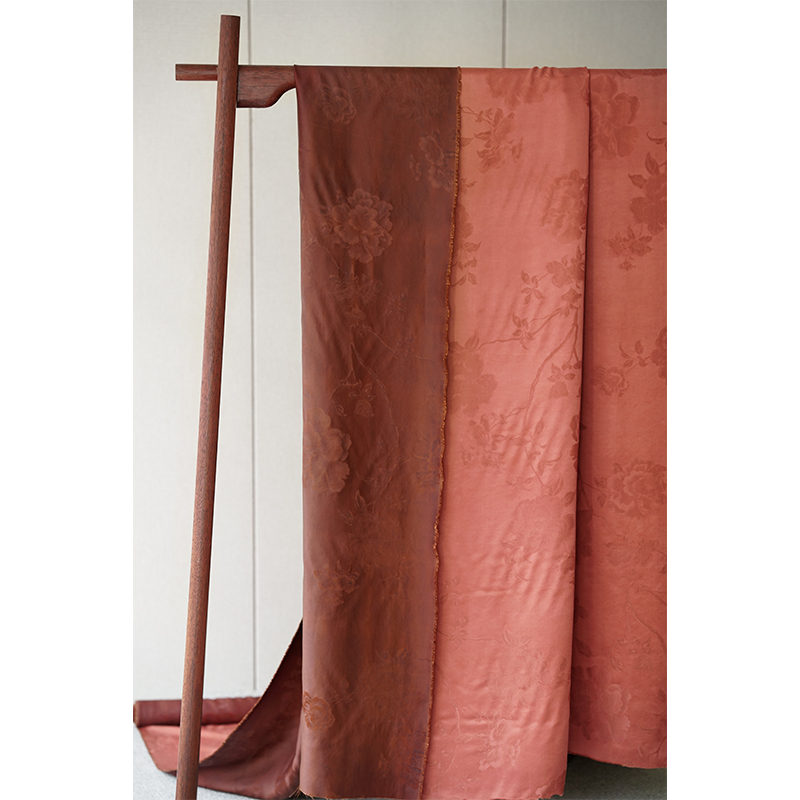 35-40姆米透孔花罗红云纱 西瓜红桑蚕丝面料